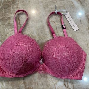 DREAM ÁNGELS Push-up Bra. Size 34-D. NEW with tags.